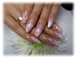 ピンク＆パールホワイトのフレンチ×手描き桜アートネイル